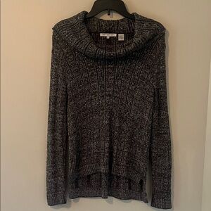 🌹Eight Eight Eight black metallic Cowl Neck Sweater